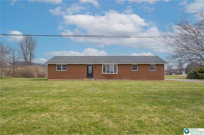 Building Photo - 10108 Dietrich Rd