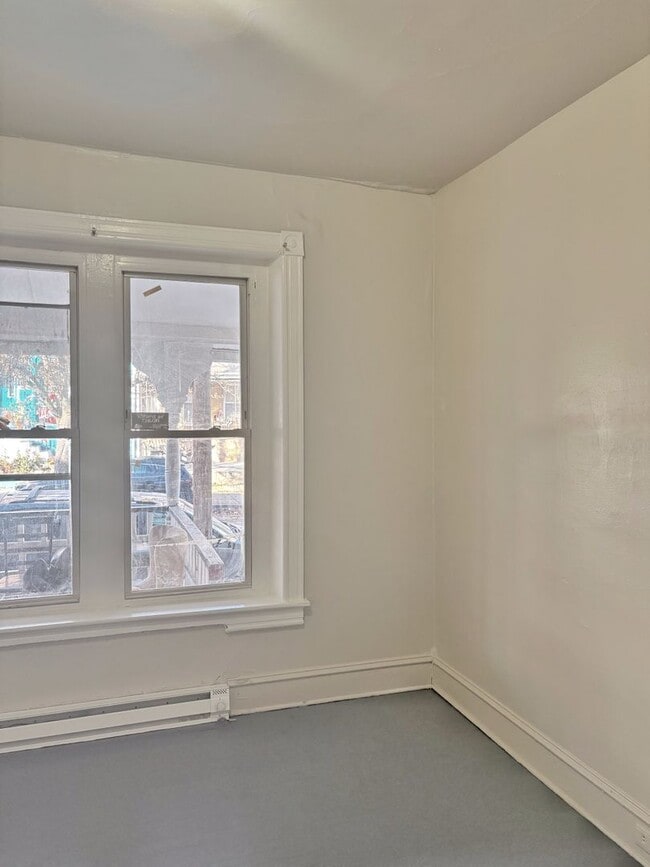 Photo - 422 W Allen St Unit 1