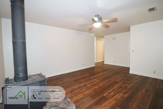 Photo - 2272 Wilson Ave