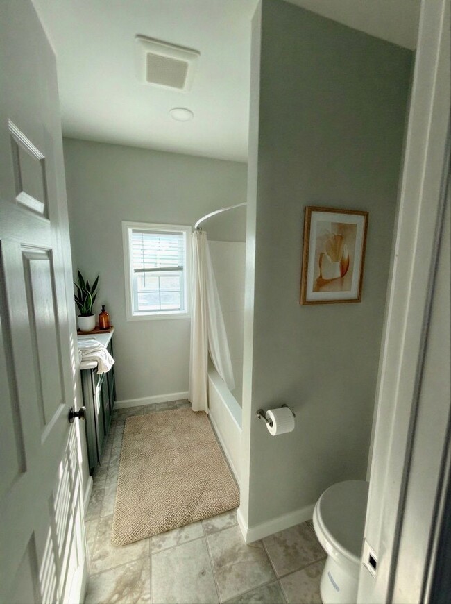 Photo - 17 Metcalf Ave