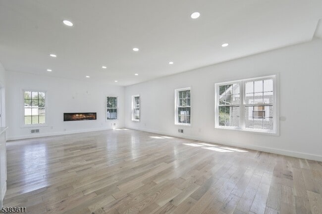 Photo - 35 Franklin Rd