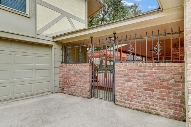 Photo - 15606 Dawnbrook Dr