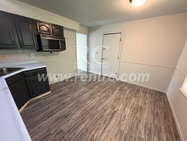 Photo - 1016 Koehn-