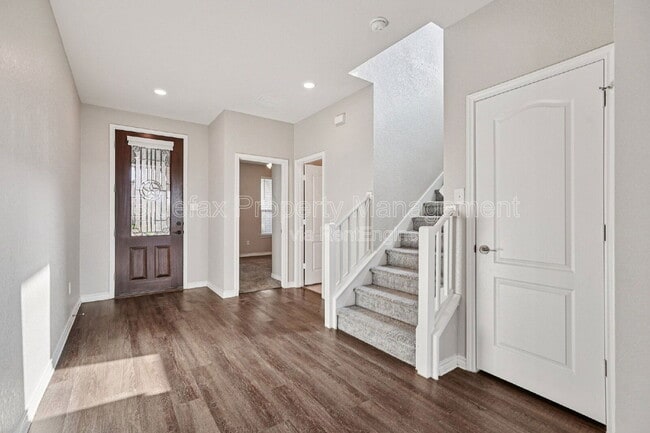 Photo - 11518 Turmoil Curv