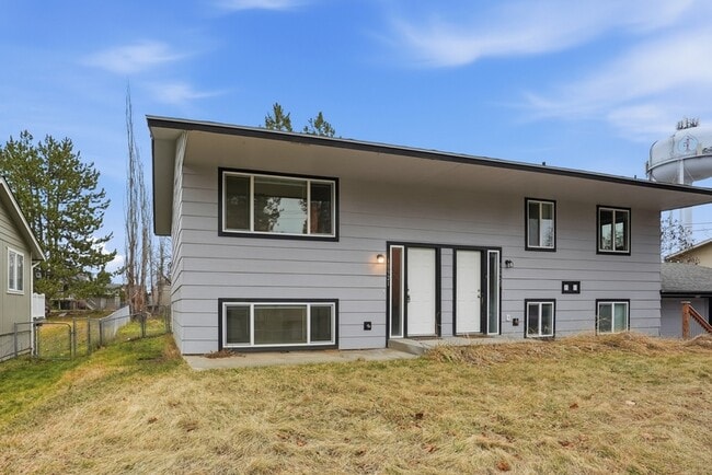 Photo - 10921 E 16th Ave