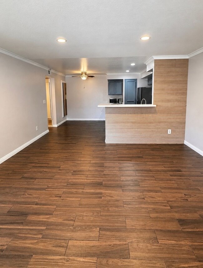 151 Majestic Ct Unit 602