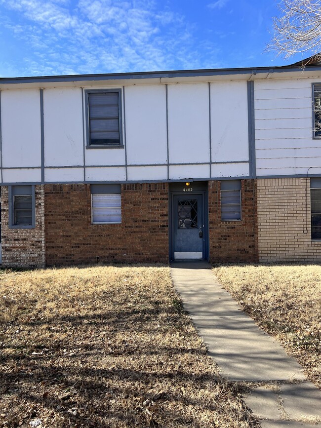 Photo - 4402 S Austin St Townhome