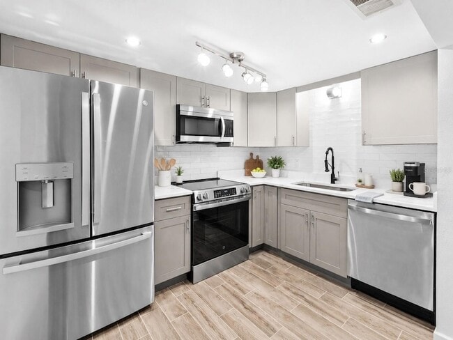 Photo - 505 Plaza Seville Ct Unit 9