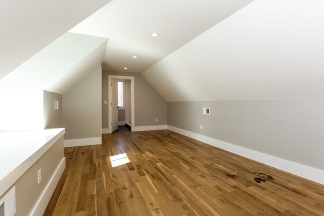 96 Nassau St