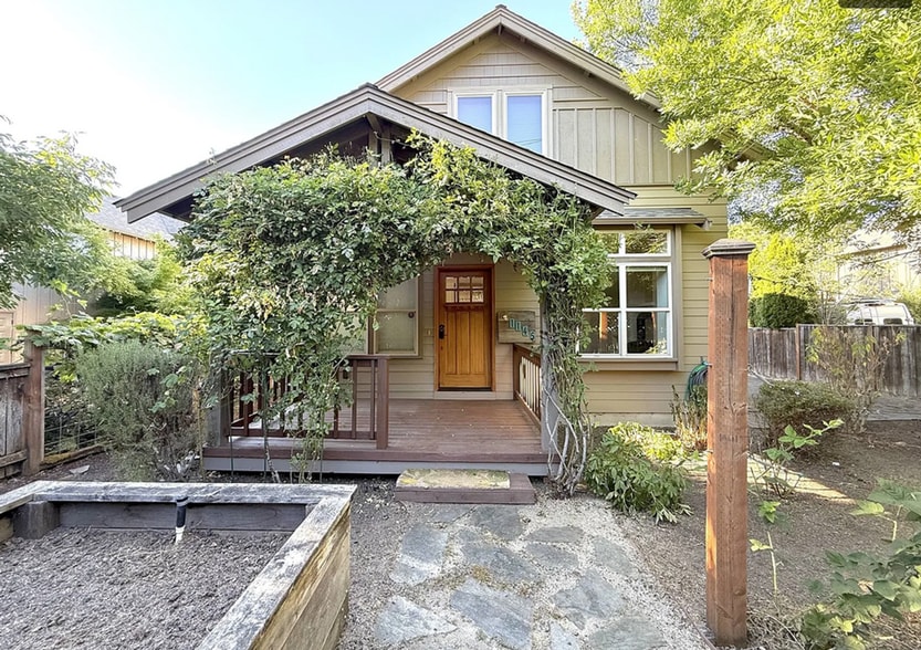 1145 W 28th Ave