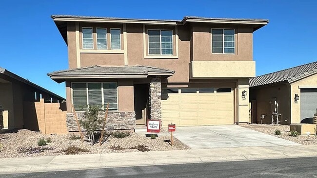 Photo - Large North Peoria Home