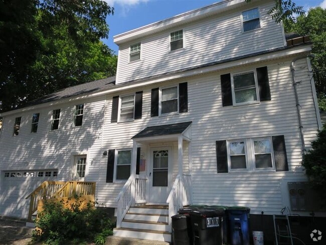 Building Photo - 178 Boston Ave Unit #REAR Rental