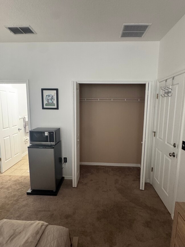 Photo - 326 Monroe Cir