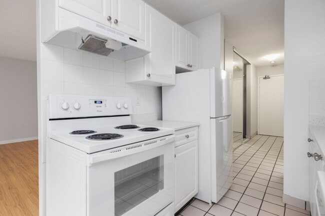 Photo - Central Plaza Unit 01007