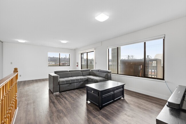 Photo - 12163 Old Yale Rd