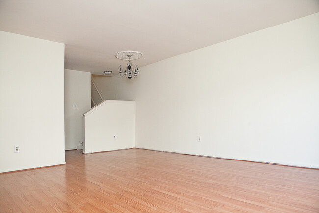 Photo - 866 N Pennock St Unidad A Rental