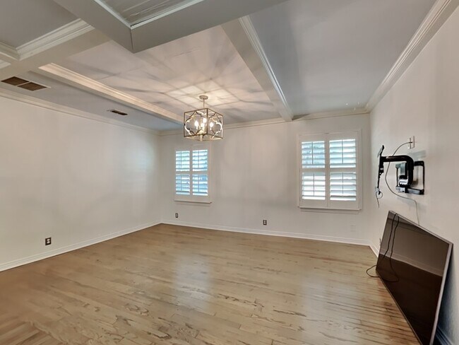 Photo - 8902 Redondo Dr