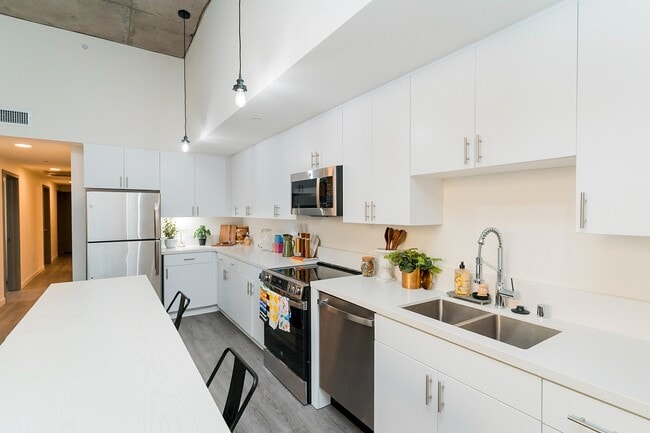 Kitchen -06738