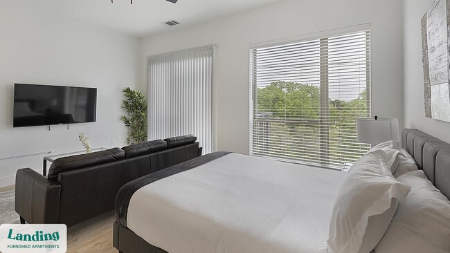 Photo - 650 E Sycamore St Unidad 3315