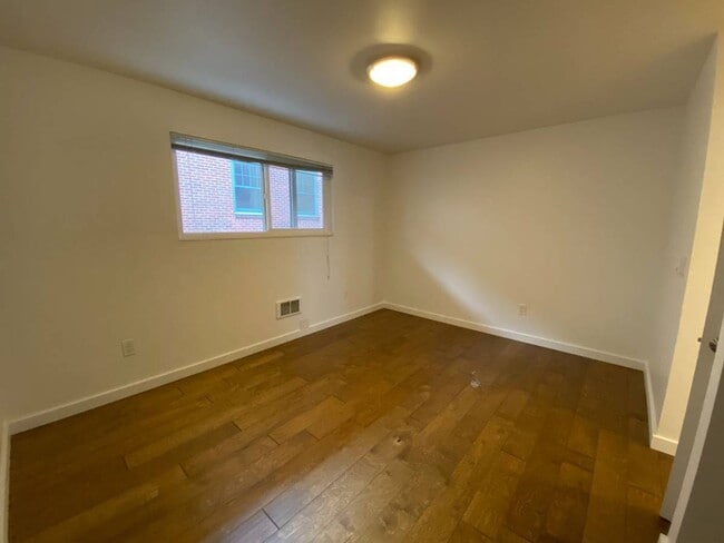 Photo - Bellevue Manor Apartements