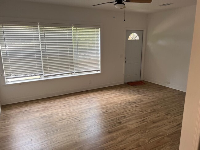 Photo - 6117 SW 18th St Unidad 6117A