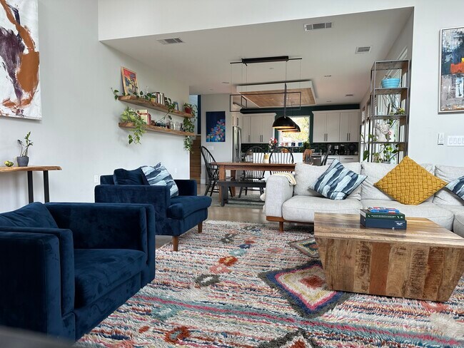 View from living room - 1907 Greenwood Ave Unit 3B