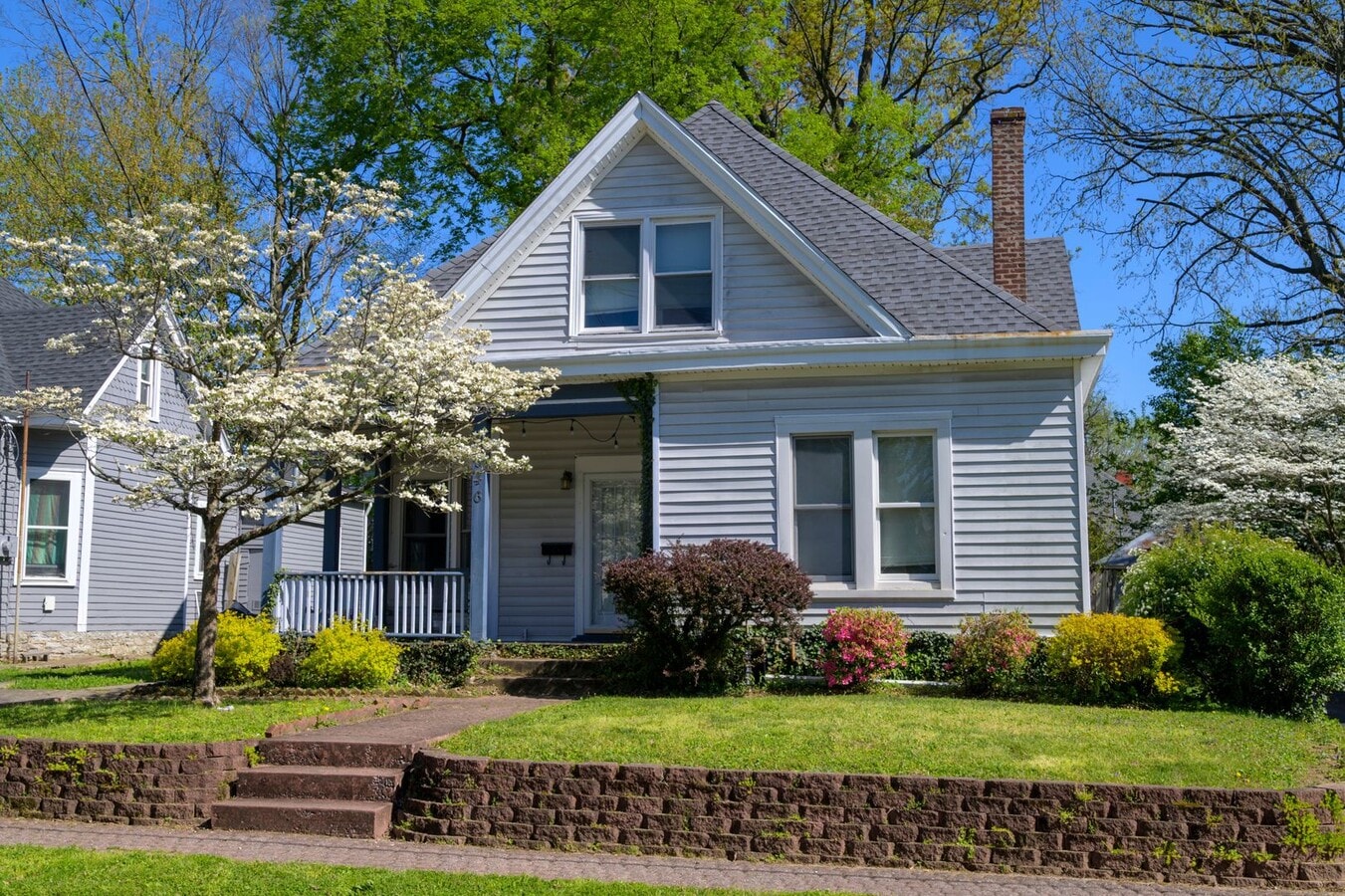 VIRTUAL SHOWINGS AVAILABLE - Updated 5 Bed... - VIRTUAL SHOWINGS AVAILABLE - Updated 5 Bed... House