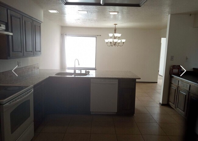 Cozy 2Bdr 2 Bath condo near sandia high sc... - Cozy 2Bdr 2 Bath condo near sandia high sc...