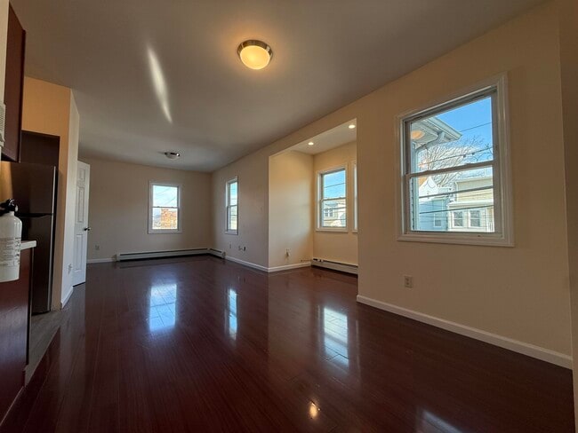 Photo - 214 Hamilton Ave Unit 2