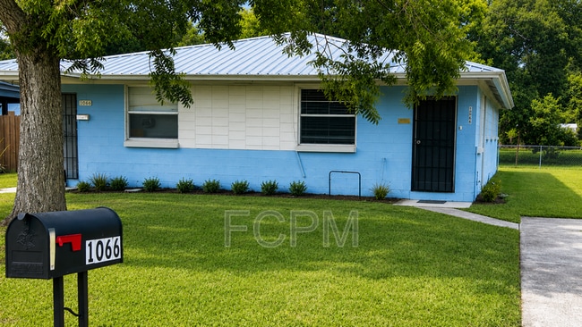 Building Photo - 1064 Huron St Unit 1066