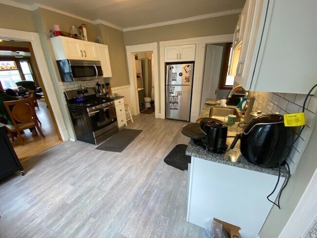 Photo - 1832 N Warren Ave Unit 1834 Warren (lower)