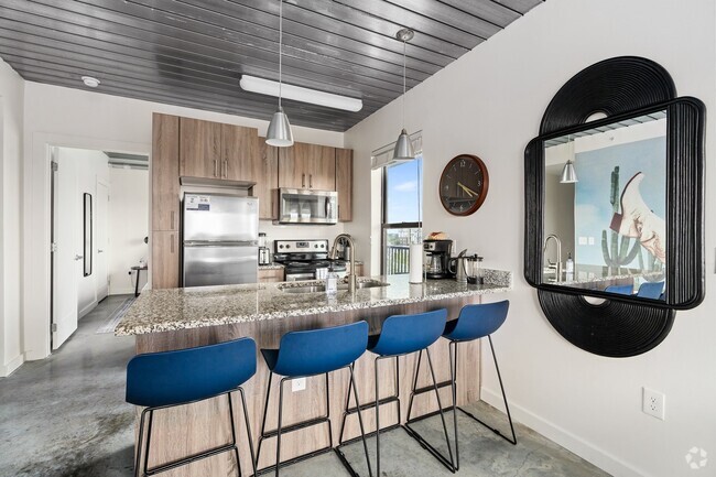 Building Photo - Midtown Magic: Big Savings + Big Perks! Unit MM1 Rental