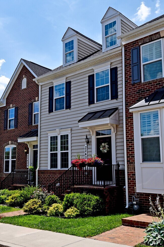 Apartments for Rent near Woodbine MD 125 Apartments