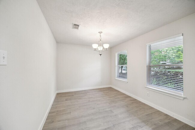 Photo - 39 W Sage Creek Pl