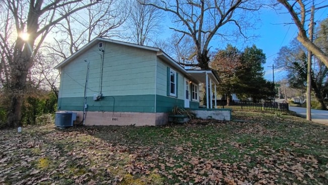 Photo - 307 California Ave