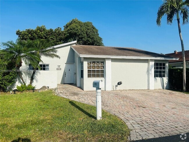 Building Photo - 3452 SW 113th Ct Rental