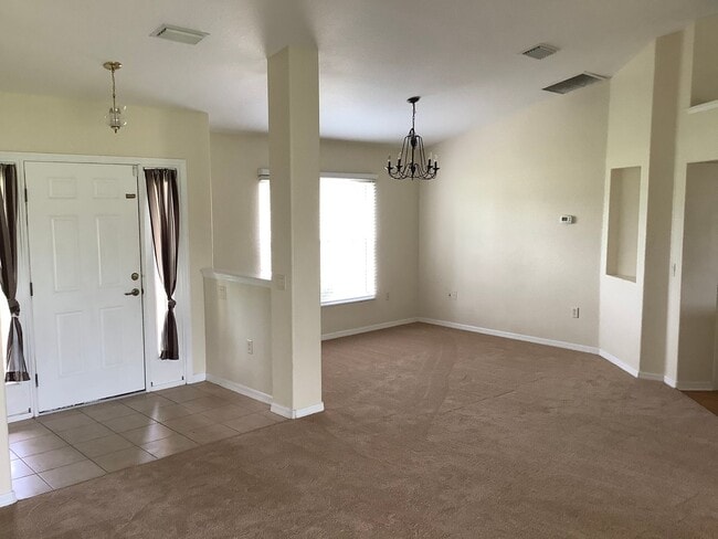 Photo - Charming 4-Bedroom, 2-Bath Home for Rent –...