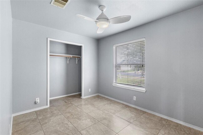 Photo - 318 Mitchell Dr