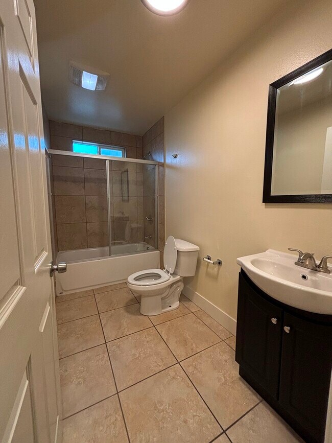 Photo - 151 E 99th St