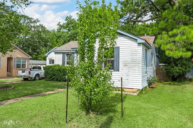 Photo - 1137 Schex Dr