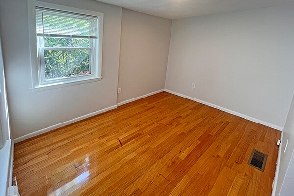 Photo - 141 Brown St