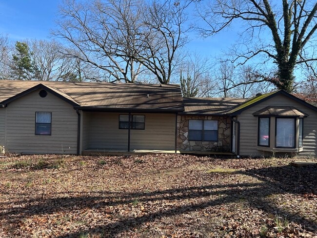 Building Photo - 600 Villard Dr Unit #B