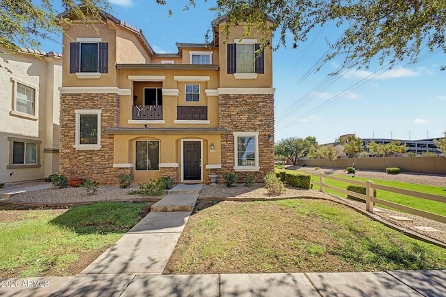 Photo - 418 N Mahogany Ct
