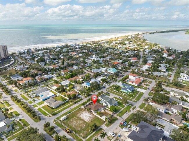 Photo - 907 Narcissus Ave