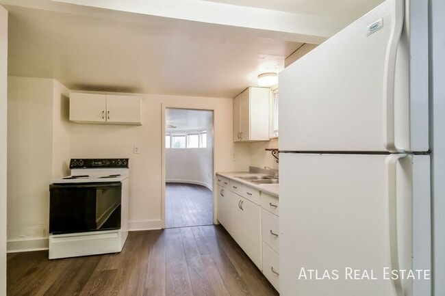 Photo - 1459 Roberta St