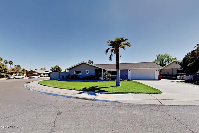 Photo - 8115 E Edgemont Ave