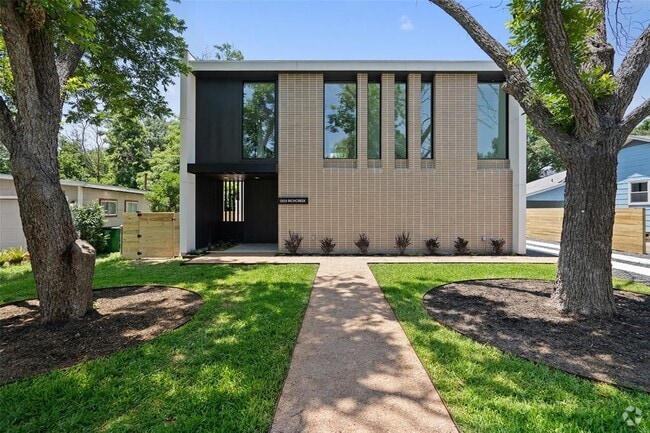 Building Photo - 1203 Richcreek Rd Rental