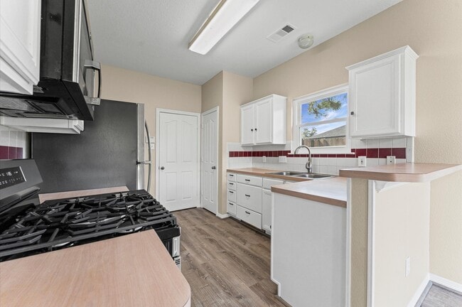 Photo - 6219 Springhaven Dr