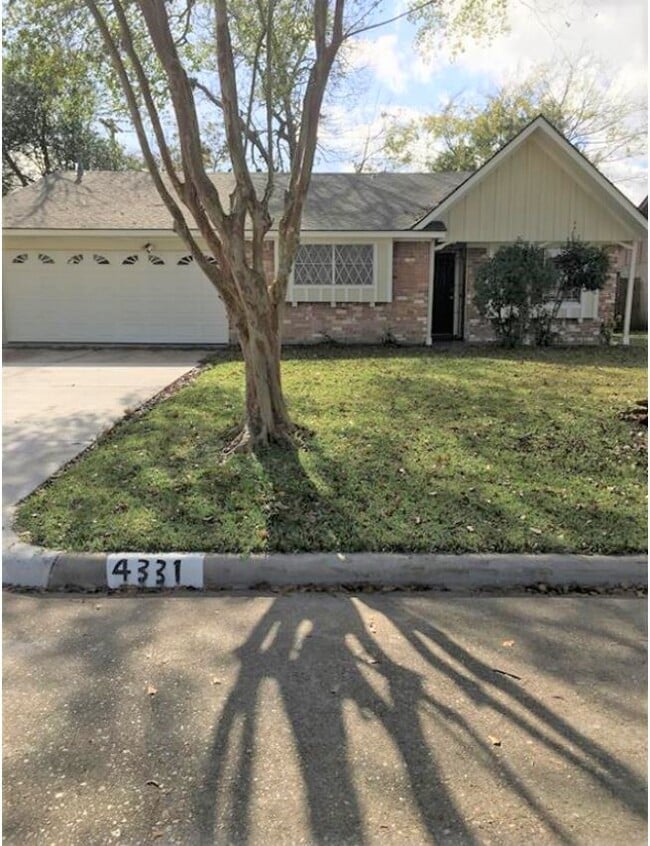 Building Photo - 4331 Smooth Oak Ln