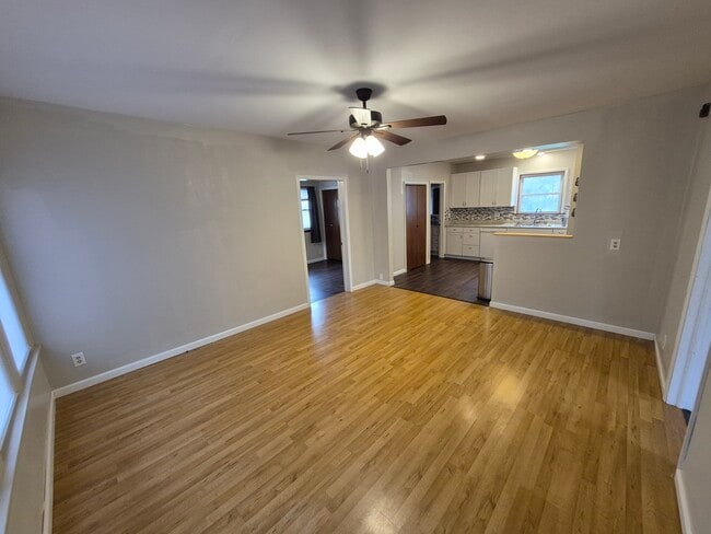 Building Photo - 1729 2nd St Unit 1st Floor